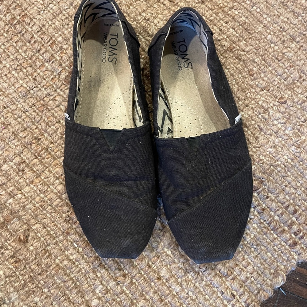 TOMS Classic Black Canvas Slip-Ons